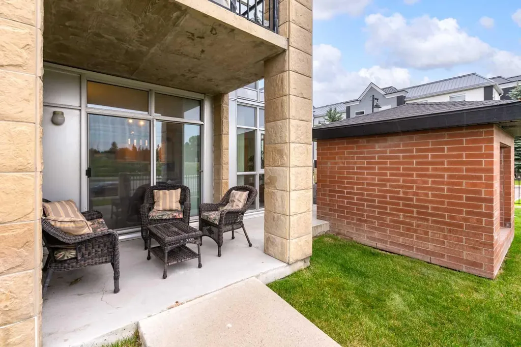 11811 Lake Fraser Drive SE Calgary AB T2J 7J4