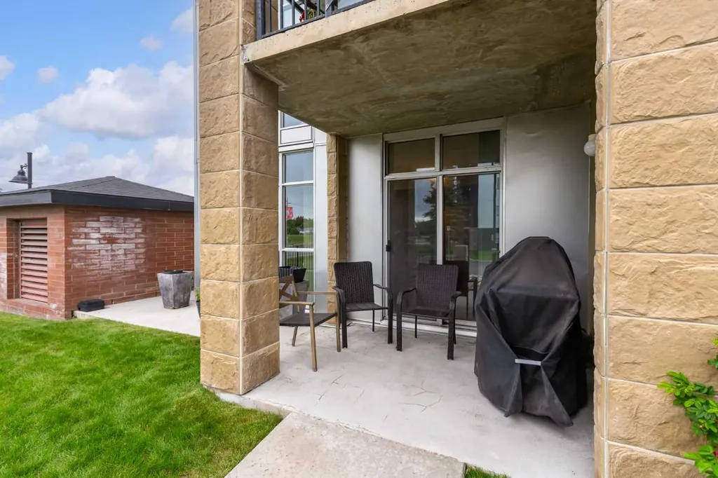 11811 Lake Fraser Drive SE Calgary AB T2J 7J4