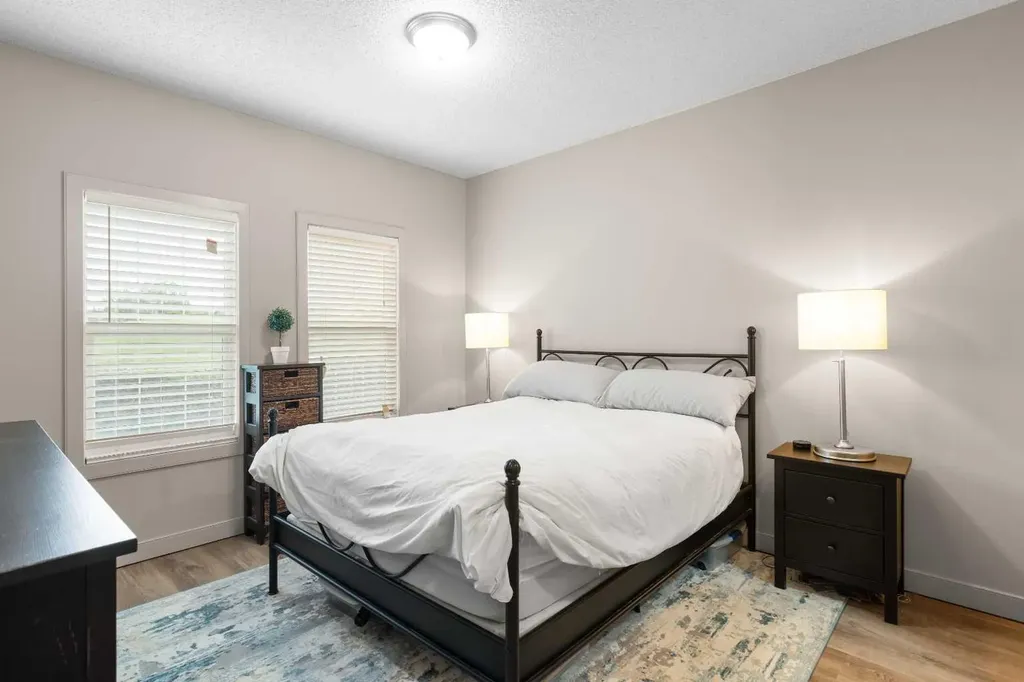 11811 Lake Fraser Drive SE Calgary AB T2J 7J4