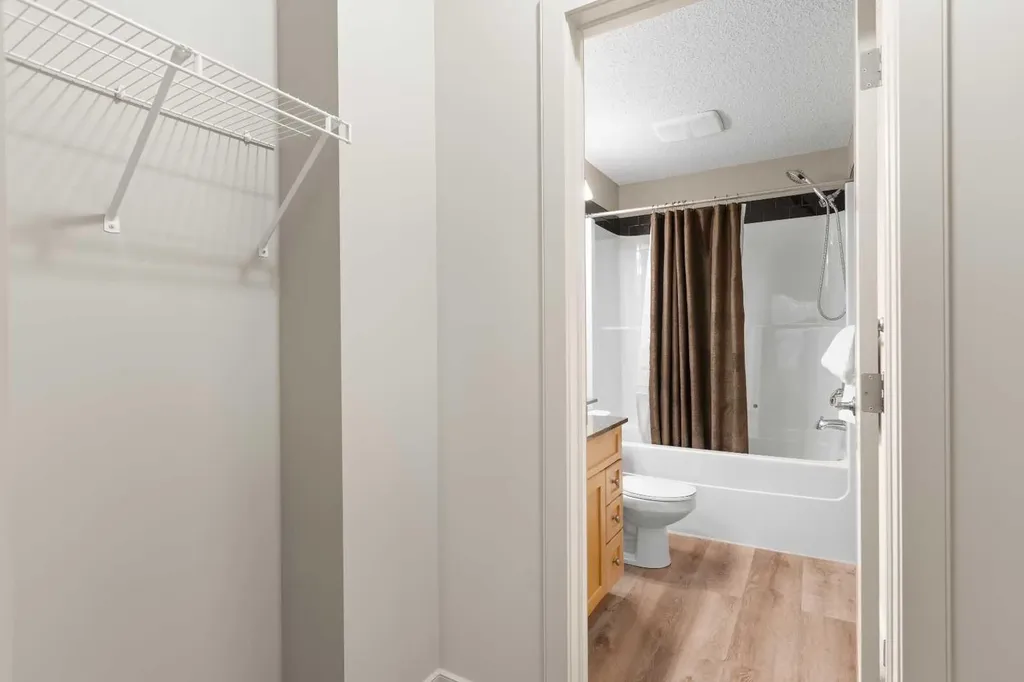 11811 Lake Fraser Drive SE Calgary AB T2J 7J4