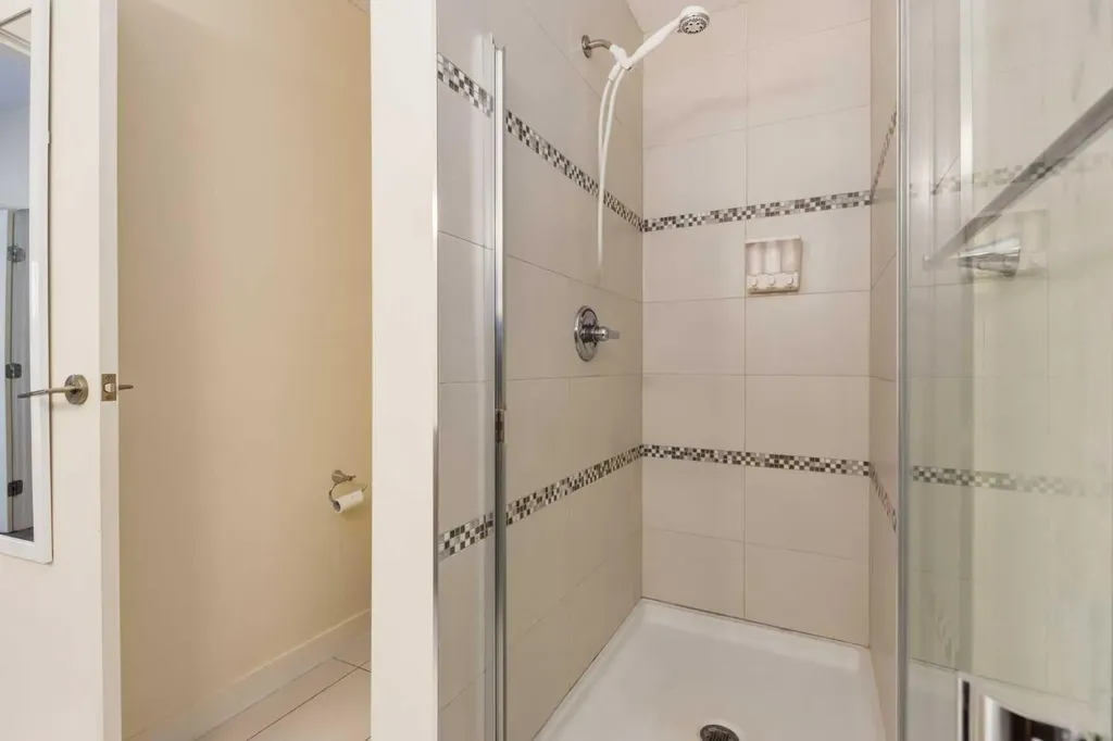 15233 1 Street SE Calgary AB T2X 0X5