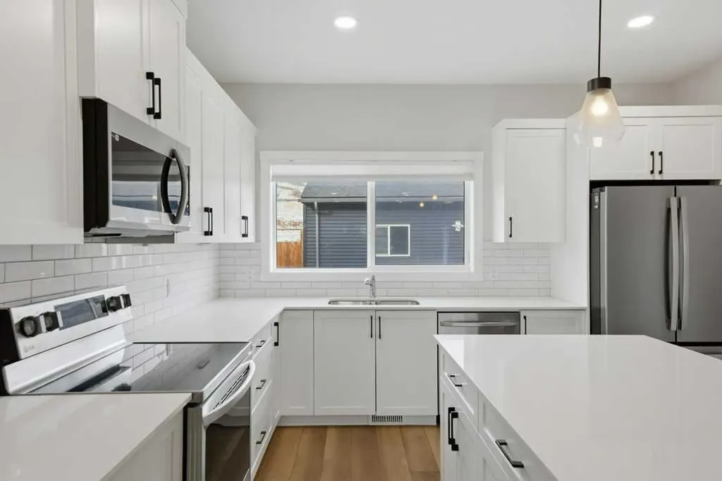 311 Wolf Creek Way SE Calgary AB T2X 4Y8
