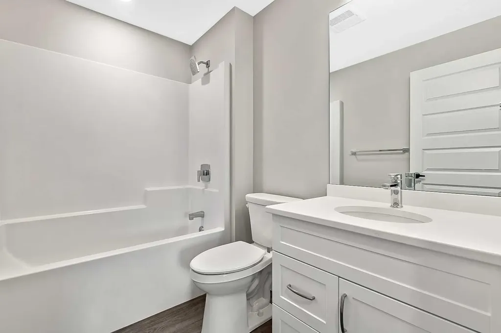 97 Station Drive Sylvan Lake AB T4S 0S6