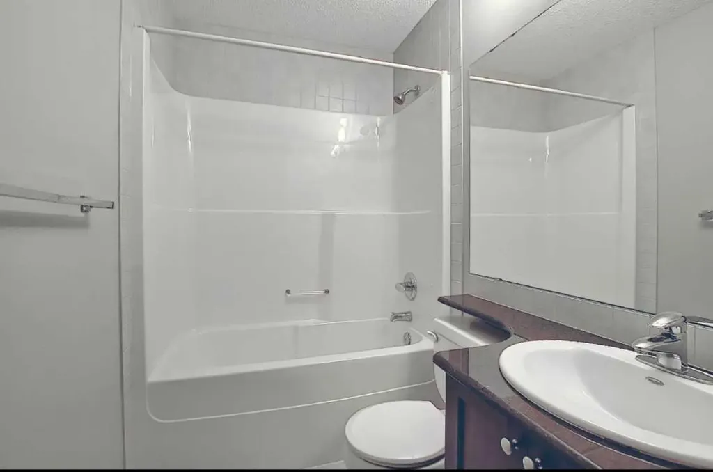 7 Panora Square NW Calgary AB T3P 1E5