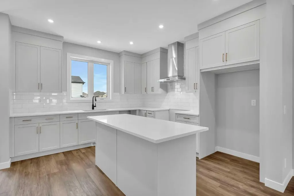 10 Versant Path SW Calgary AB T2Y 0Z5