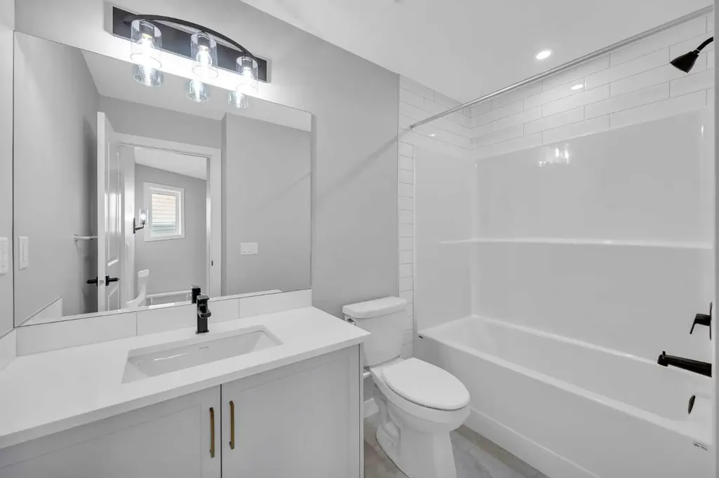 10 Versant Path SW Calgary AB T2Y 0Z5