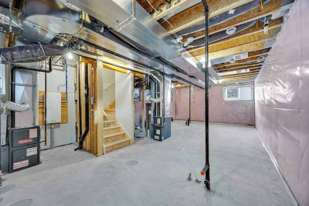 10 Versant Path SW Calgary AB T2Y 0Z5