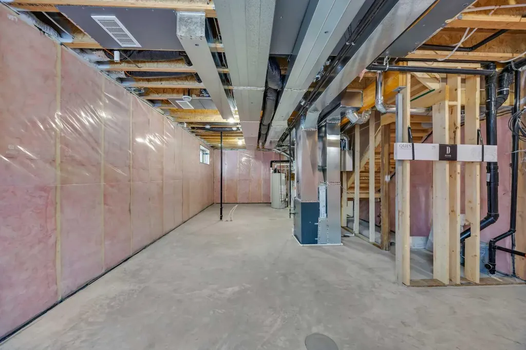 10 Versant Path SW Calgary AB T2Y 0Z5