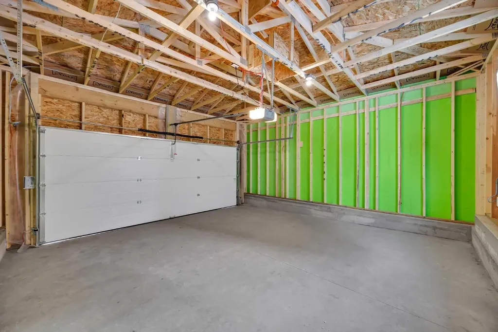 10 Versant Path SW Calgary AB T2Y 0Z5