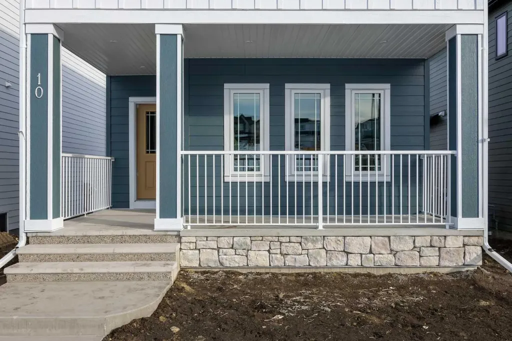 10 Versant Path SW Calgary AB T2Y 0Z5
