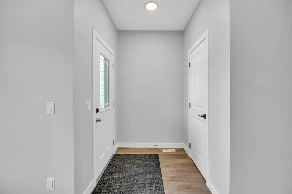 10 Versant Path SW Calgary AB T2Y 0Z5