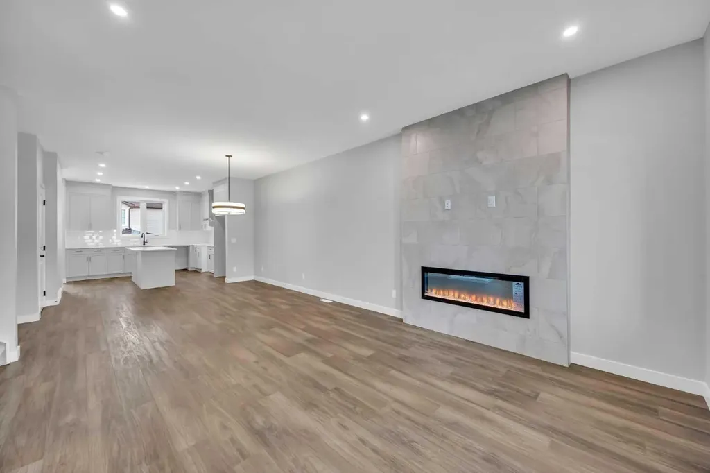10 Versant Path SW Calgary AB T2Y 0Z5