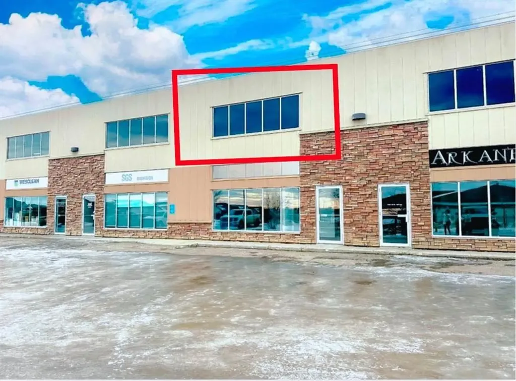 10136 128 Avenue Grande Prairie AB T8V 1E9