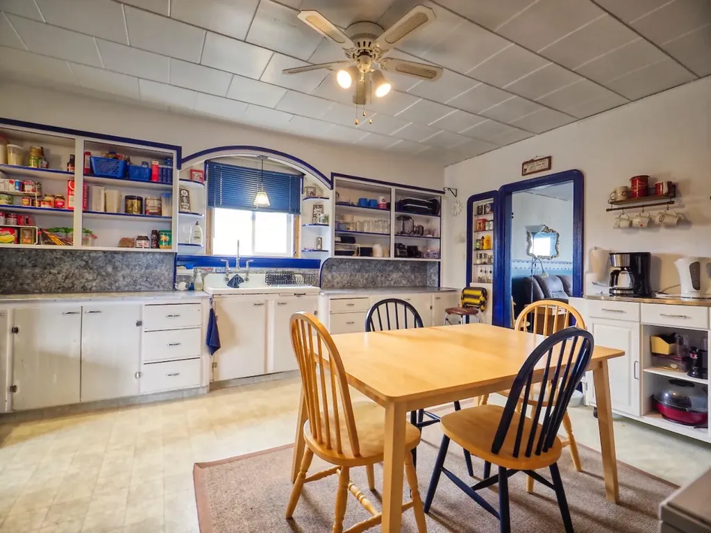 223025 Township Road 284 Rural Kneehill County AB T0M0L0