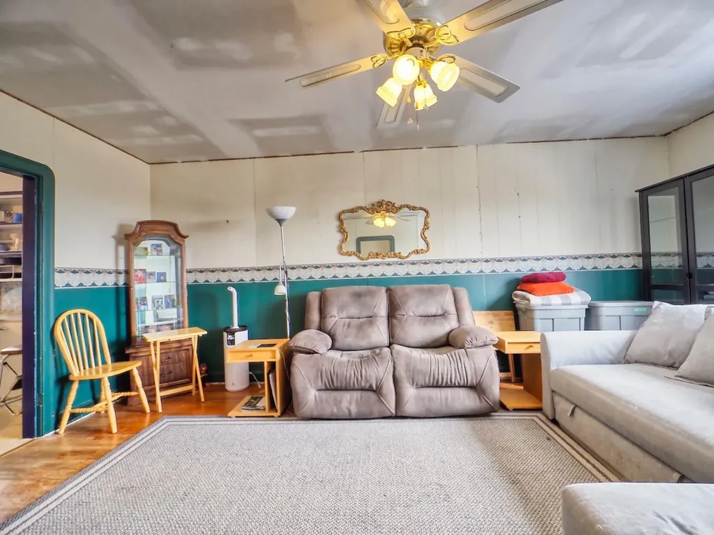223025 Township Road 284 Rural Kneehill County AB T0M0L0