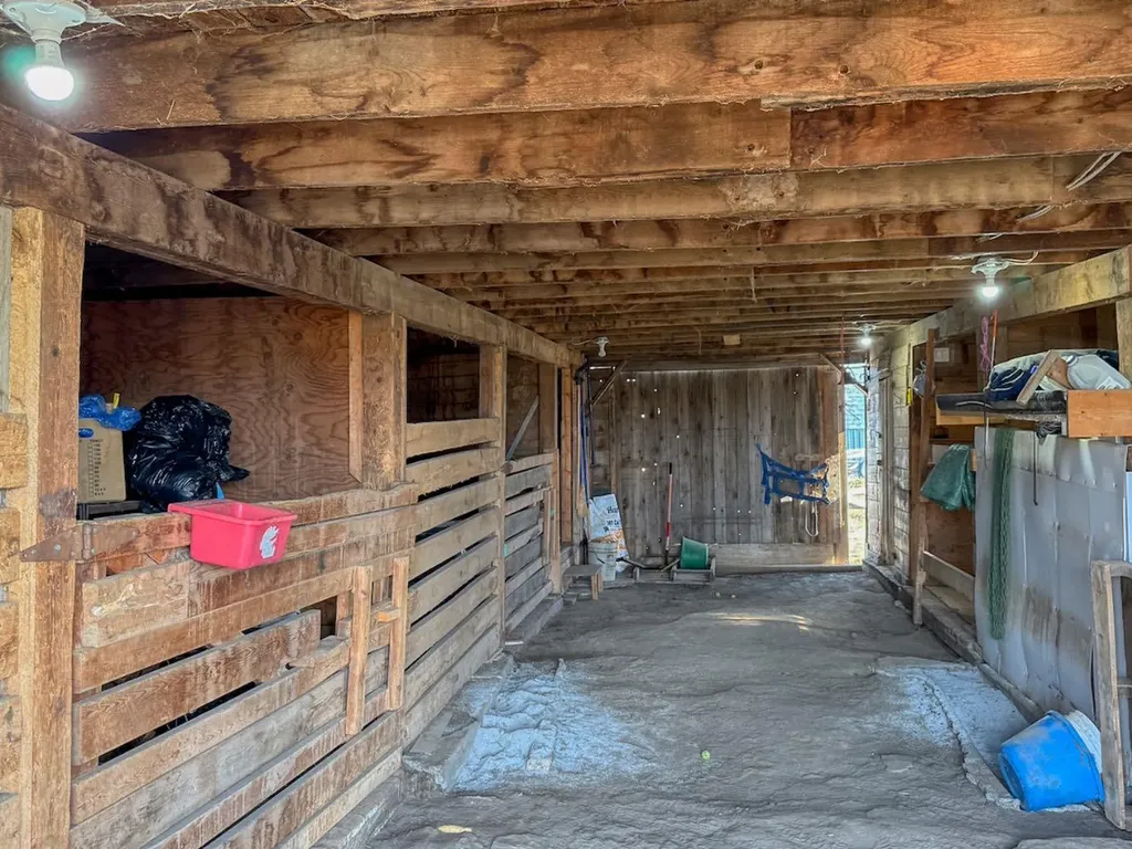 223025 Township Road 284 Rural Kneehill County AB T0M0L0