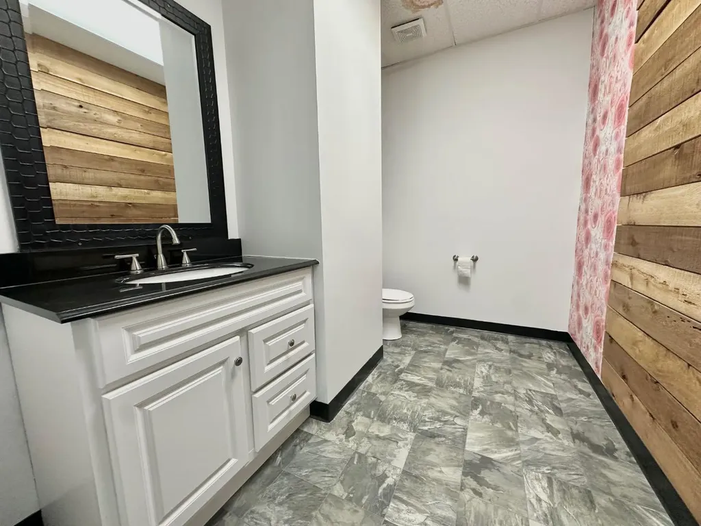 10136 128 Avenue Grande Prairie AB T8V 1E9