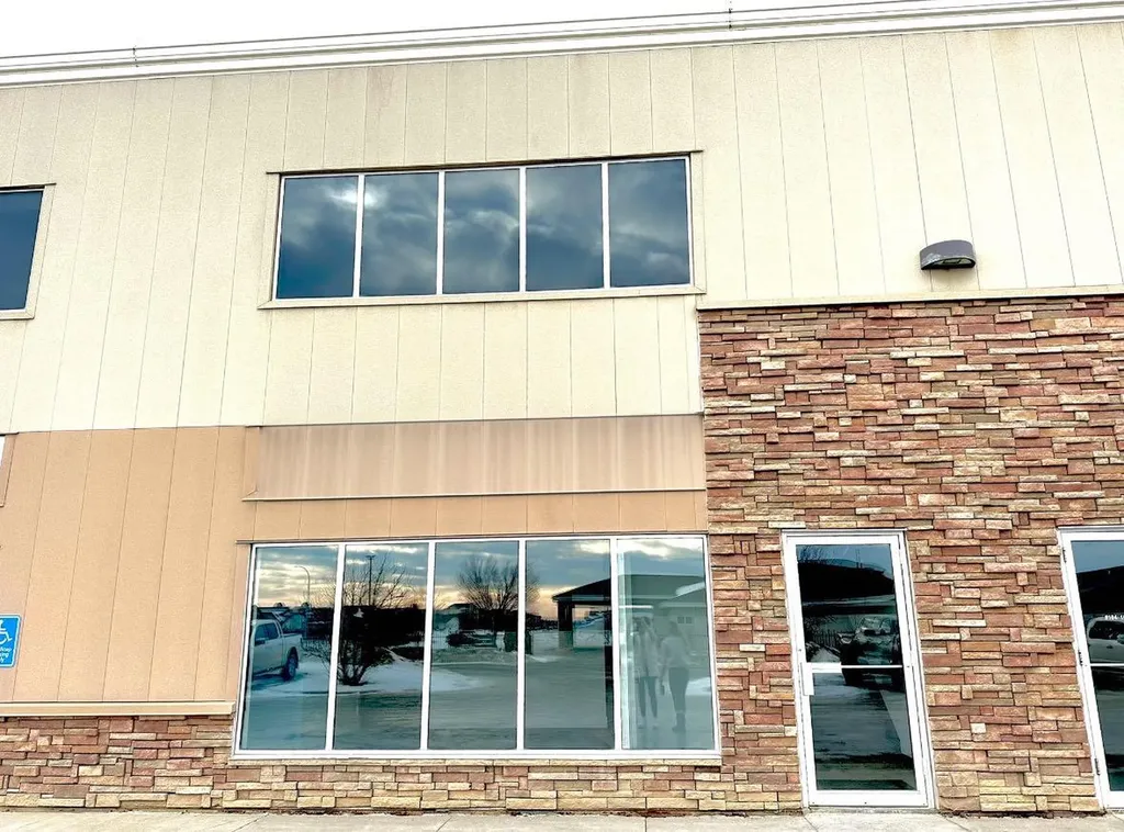10136 128 Avenue Grande Prairie AB T8V 1E9