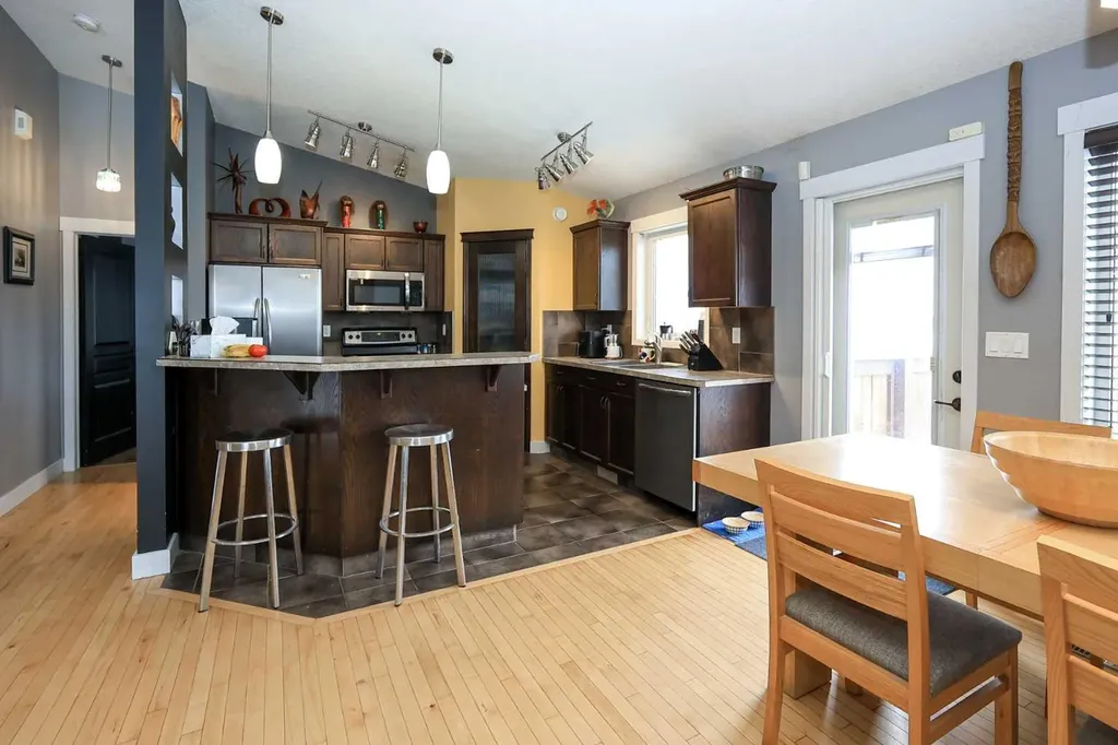 1 Ralston Place Sylvan Lake AB T4S 0C1