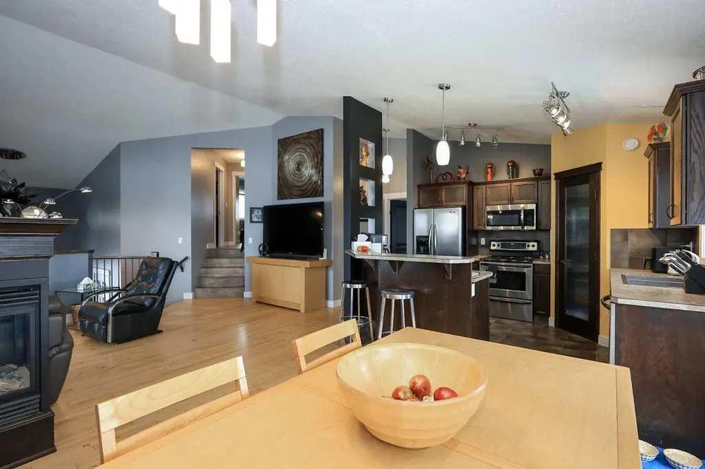 1 Ralston Place Sylvan Lake AB T4S 0C1