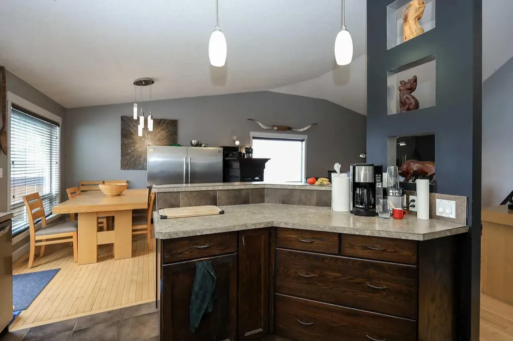 1 Ralston Place Sylvan Lake AB T4S 0C1