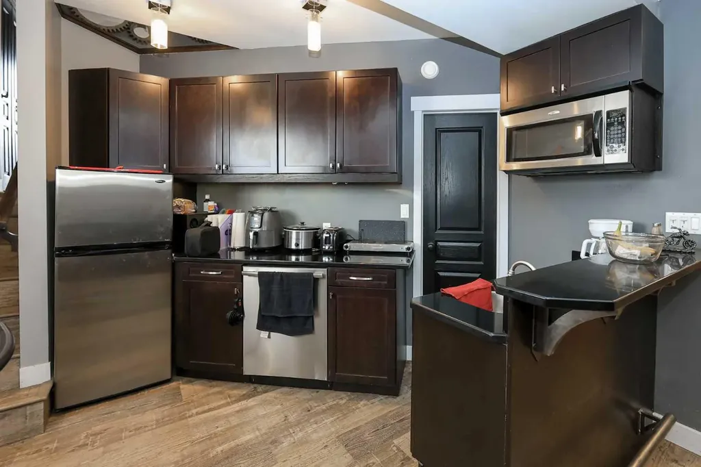 1 Ralston Place Sylvan Lake AB T4S 0C1