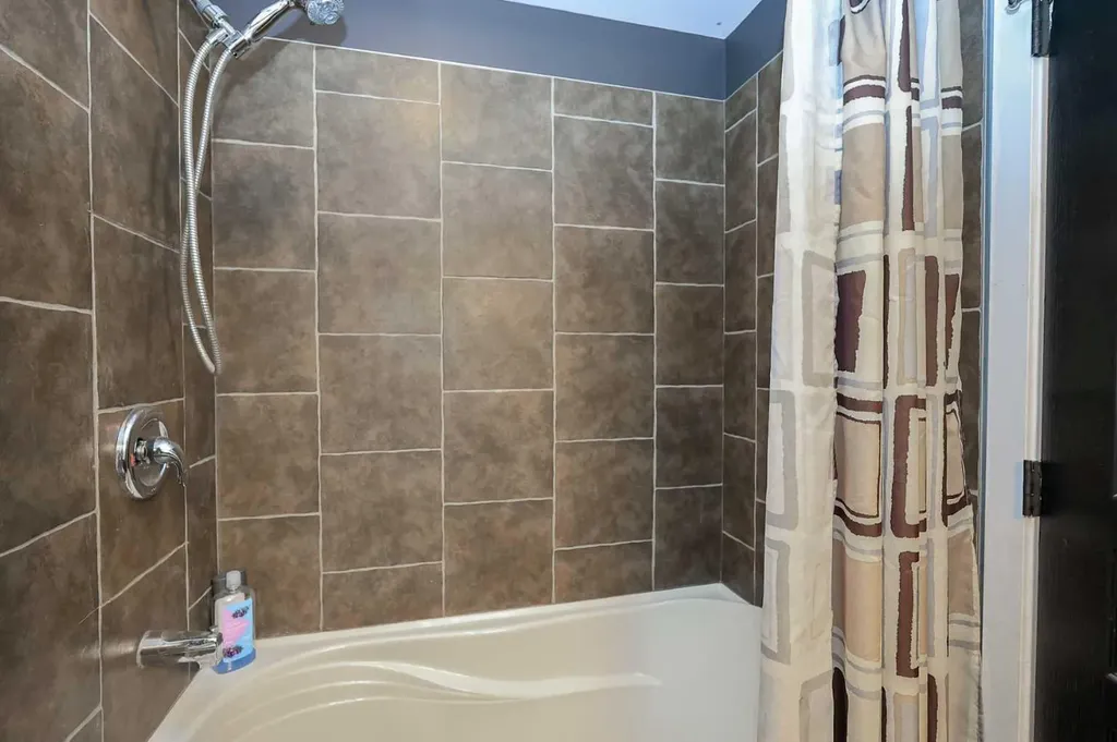 1 Ralston Place Sylvan Lake AB T4S 0C1