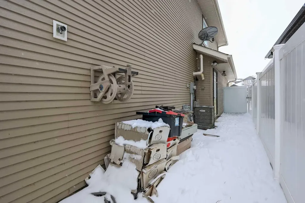 1 Ralston Place Sylvan Lake AB T4S 0C1