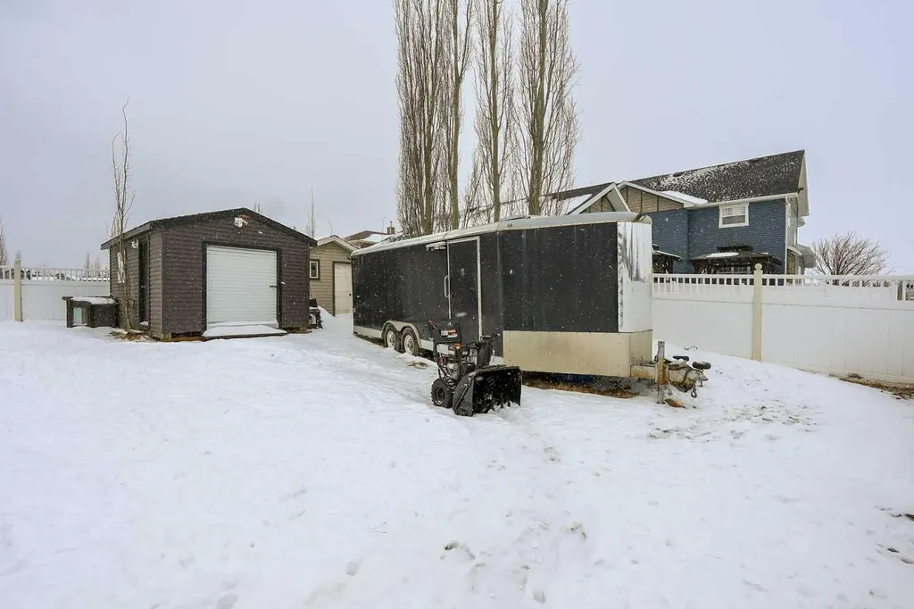 1 Ralston Place Sylvan Lake AB T4S 0C1