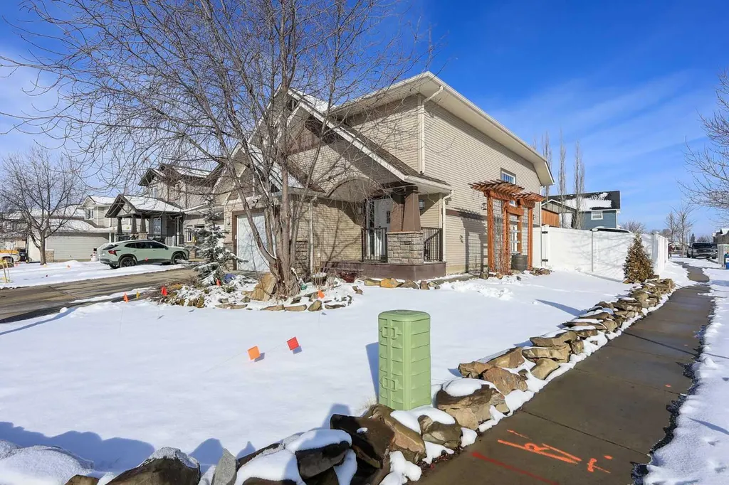1 Ralston Place Sylvan Lake AB T4S 0C1