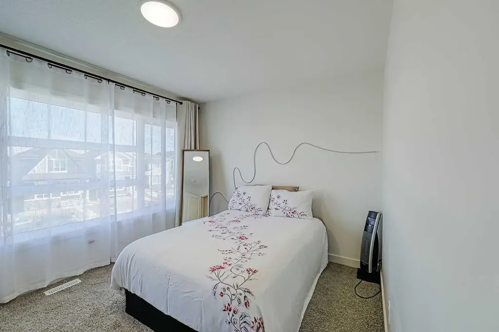 25 Belmont Green SW Calgary AB T2X 5E3