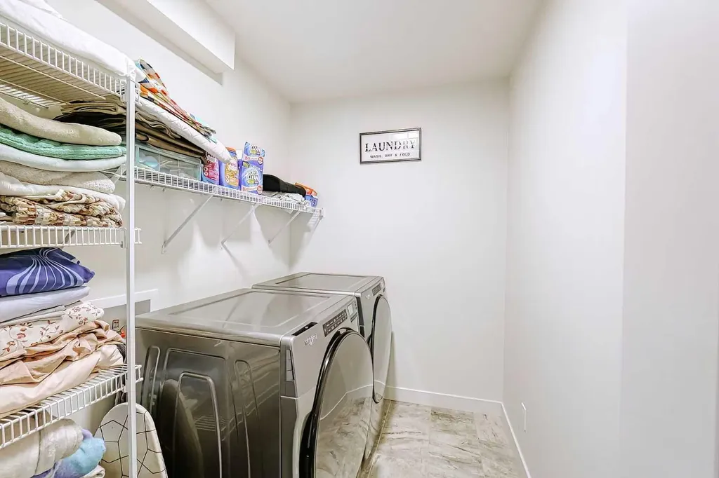 25 Belmont Green SW Calgary AB T2X 5E3