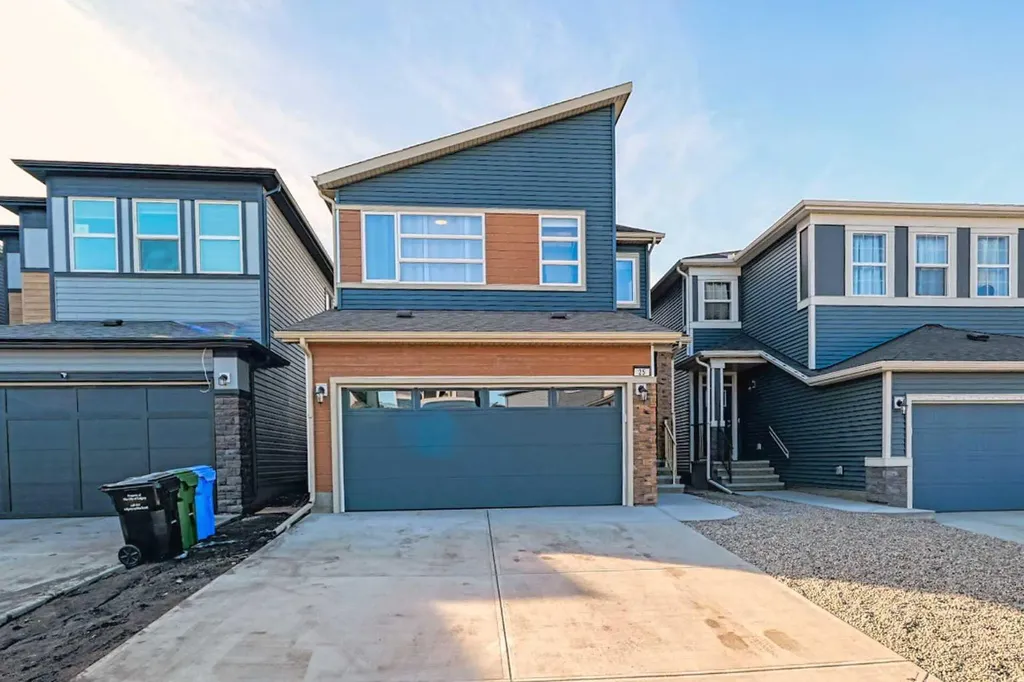 25 Belmont Green SW Calgary AB T2X 5E3