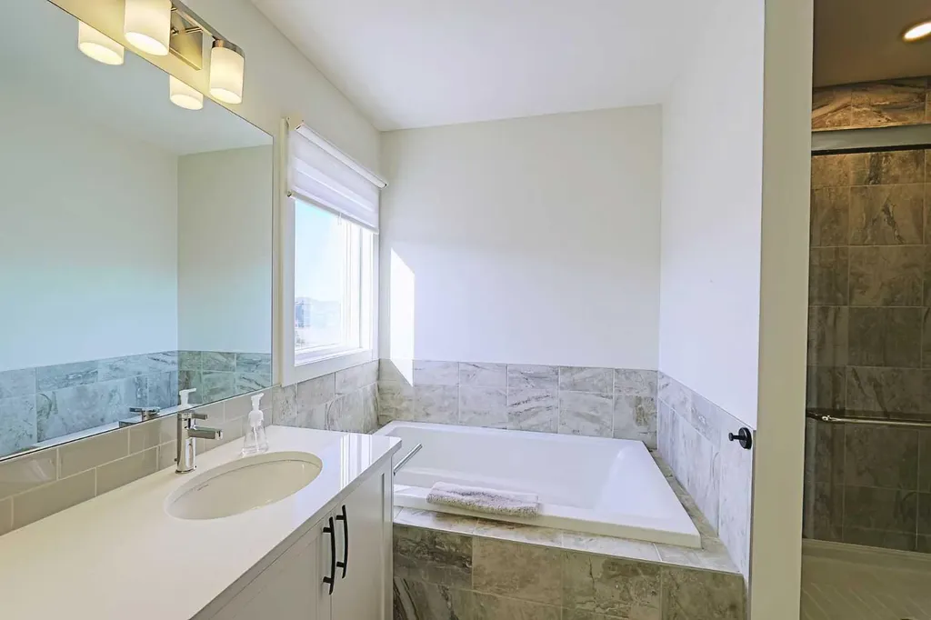 25 Belmont Green SW Calgary AB T2X 5E3