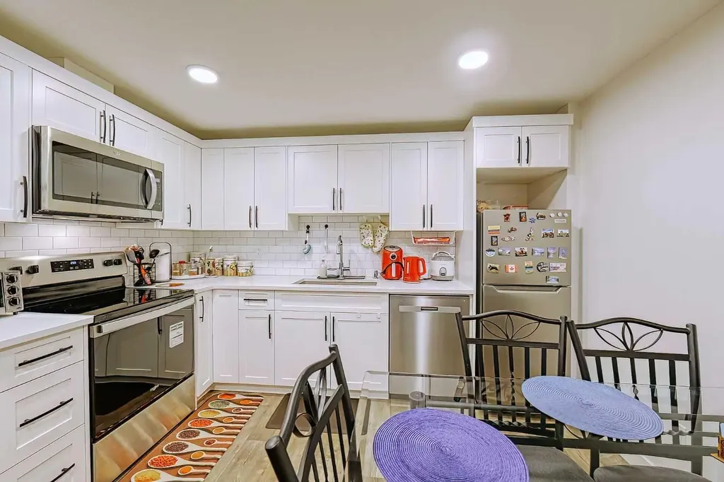 25 Belmont Green SW Calgary AB T2X 5E3