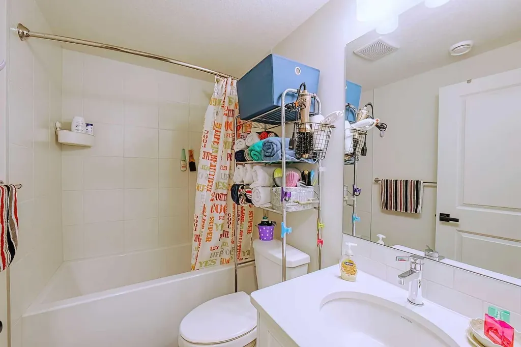 25 Belmont Green SW Calgary AB T2X 5E3