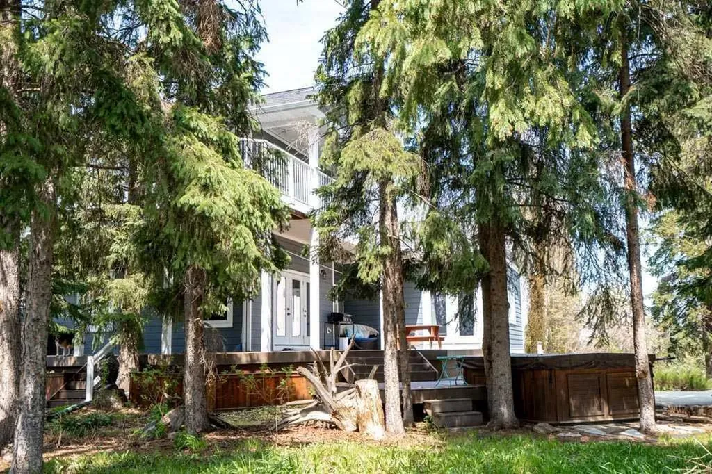 374074 Range Road 6-2 Rural Clearwater County AB T4T 2A3