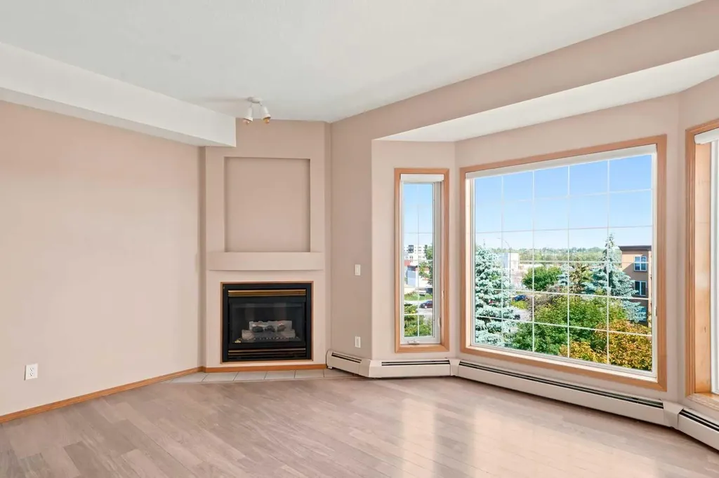4512 52 Avenue Red Deer AB T4N 7B9