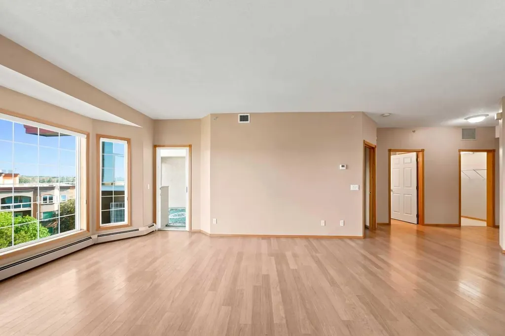 4512 52 Avenue Red Deer AB T4N 7B9