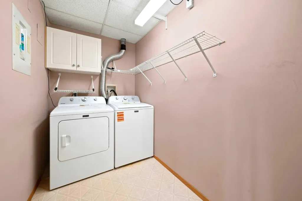 4512 52 Avenue Red Deer AB T4N 7B9