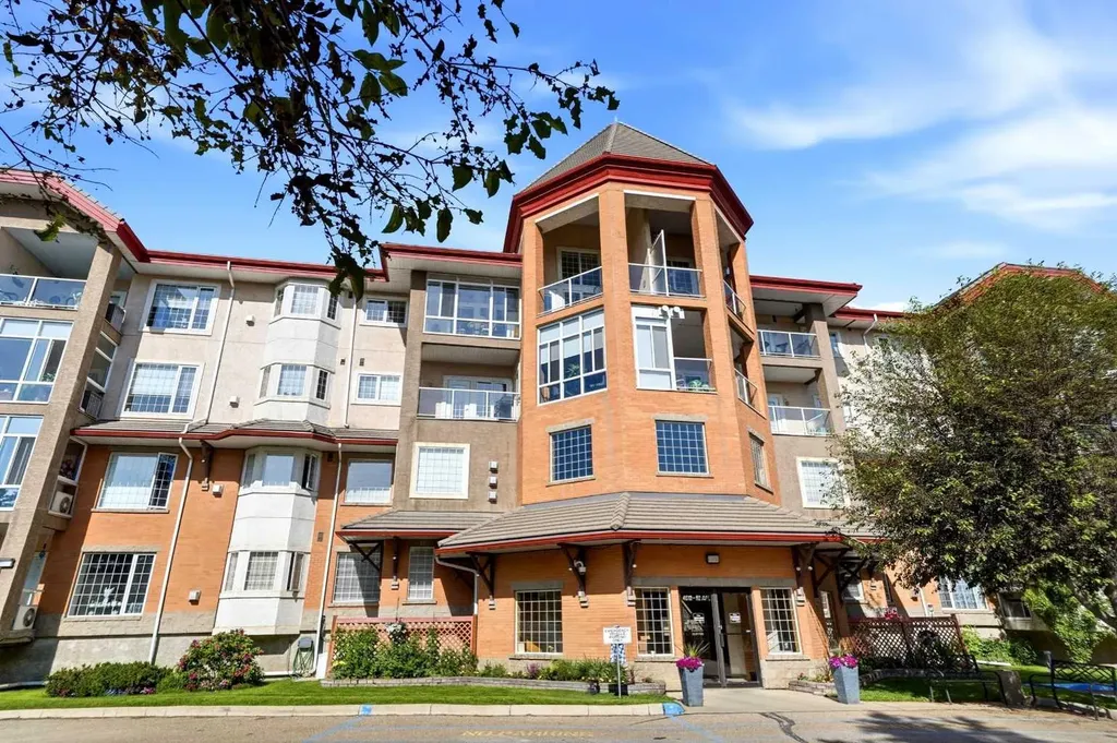 4512 52 Avenue Red Deer AB T4N 7B9