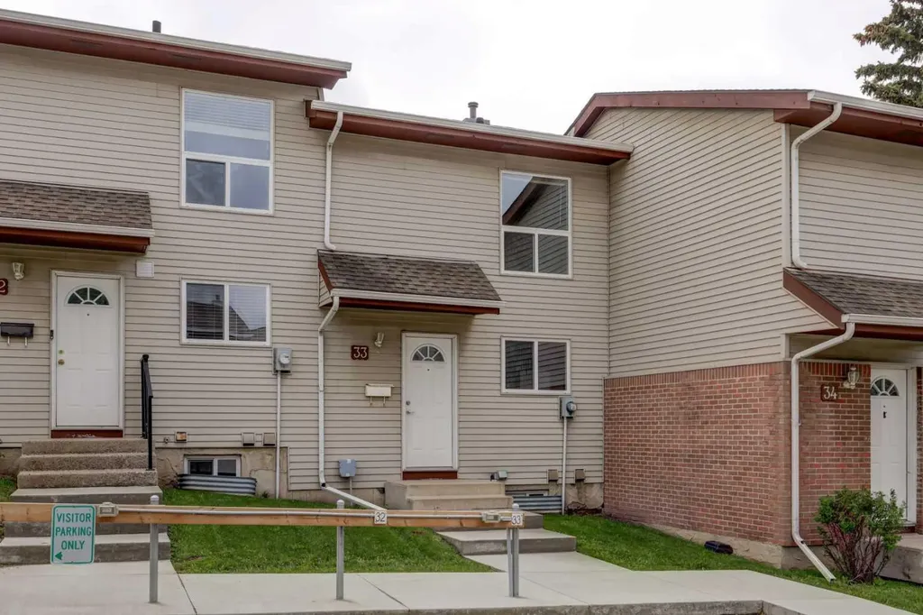 64 Whitnel Court NE Calgary AB T1Y 5E3