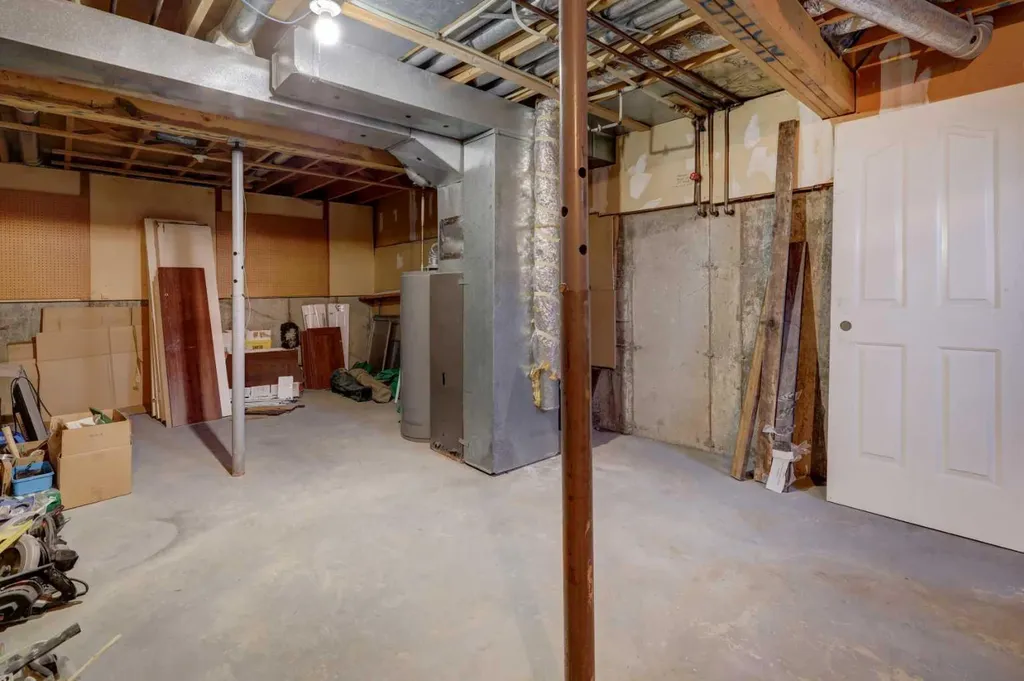64 Whitnel Court NE Calgary AB T1Y 5E3