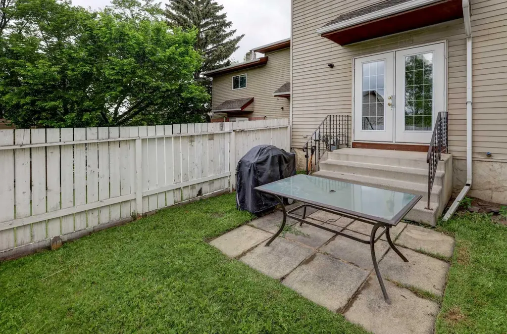 64 Whitnel Court NE Calgary AB T1Y 5E3