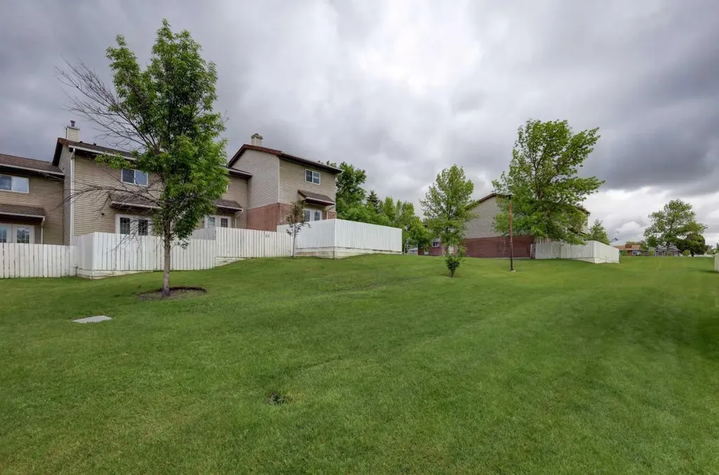 64 Whitnel Court NE Calgary AB T1Y 5E3