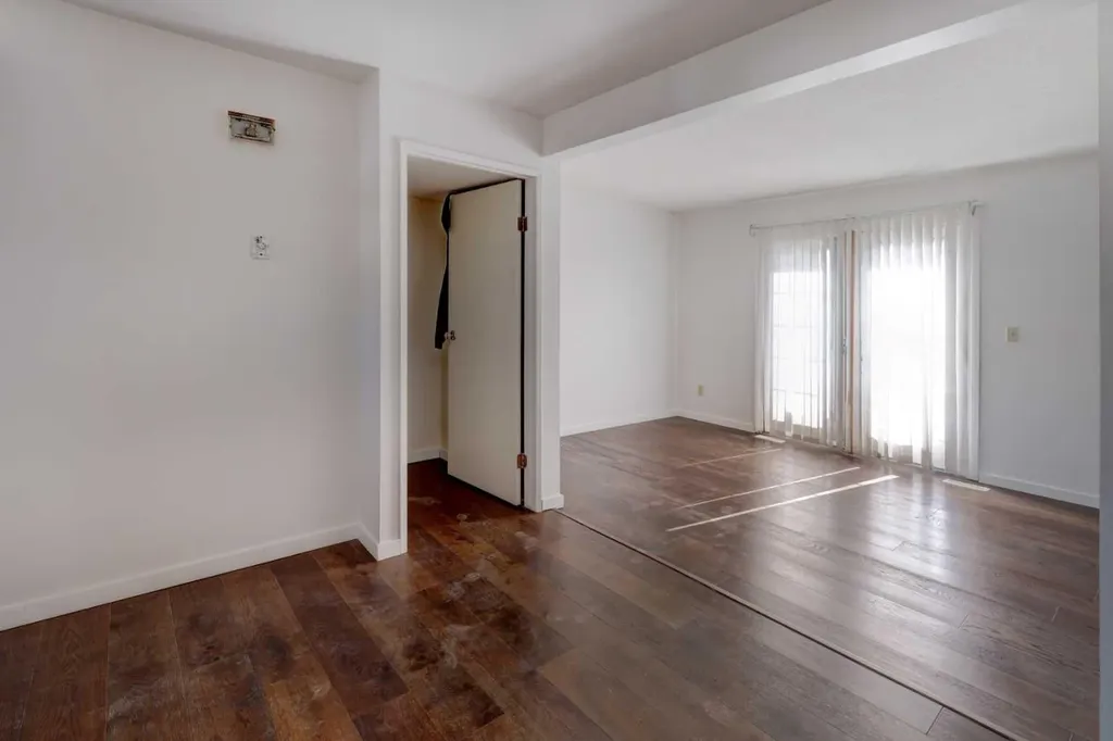 64 Whitnel Court NE Calgary AB T1Y 5E3