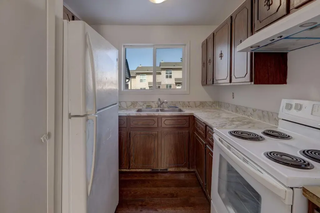 64 Whitnel Court NE Calgary AB T1Y 5E3