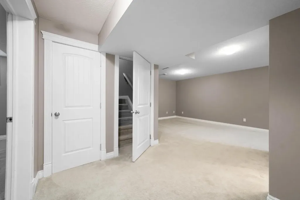 2506 57 Street Camrose AB T4V1X1