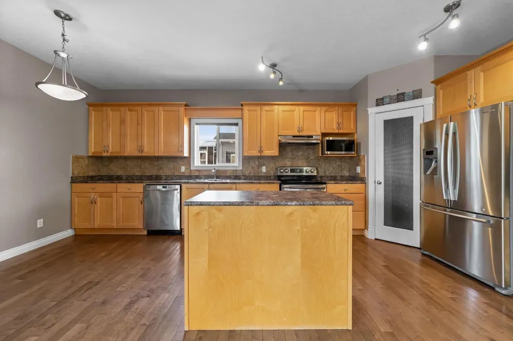 2506 57 Street Camrose AB T4V1X1