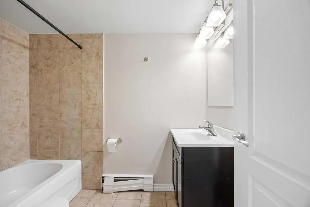 519 17 Avenue SW Calgary AB T2S 0A9